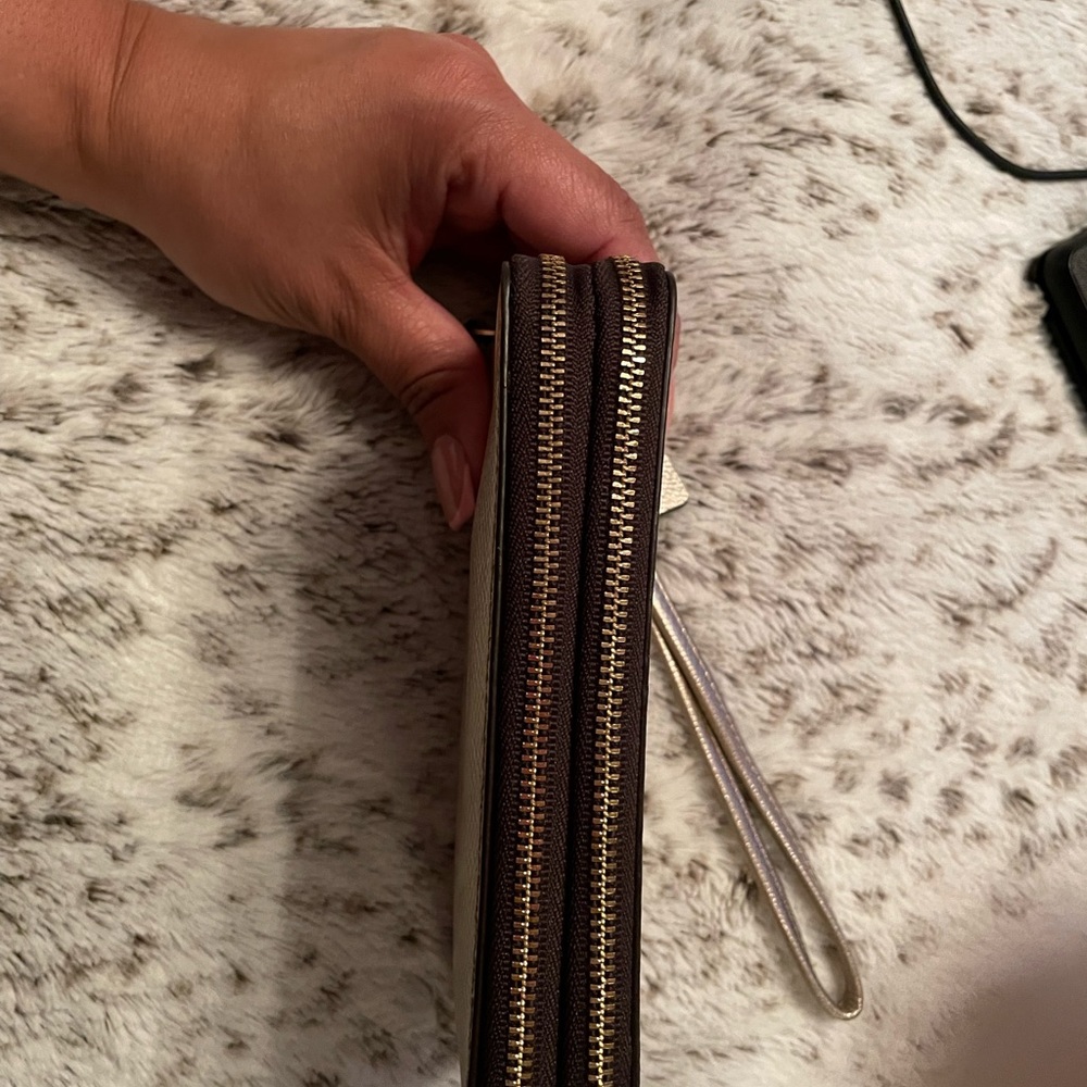 Coach gold wristlet wallet - Picture 2 of 4